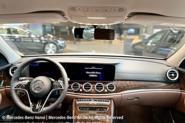 Mercedes Benz e200 Chính Hãng Tại Mercedes Benz Hanoi