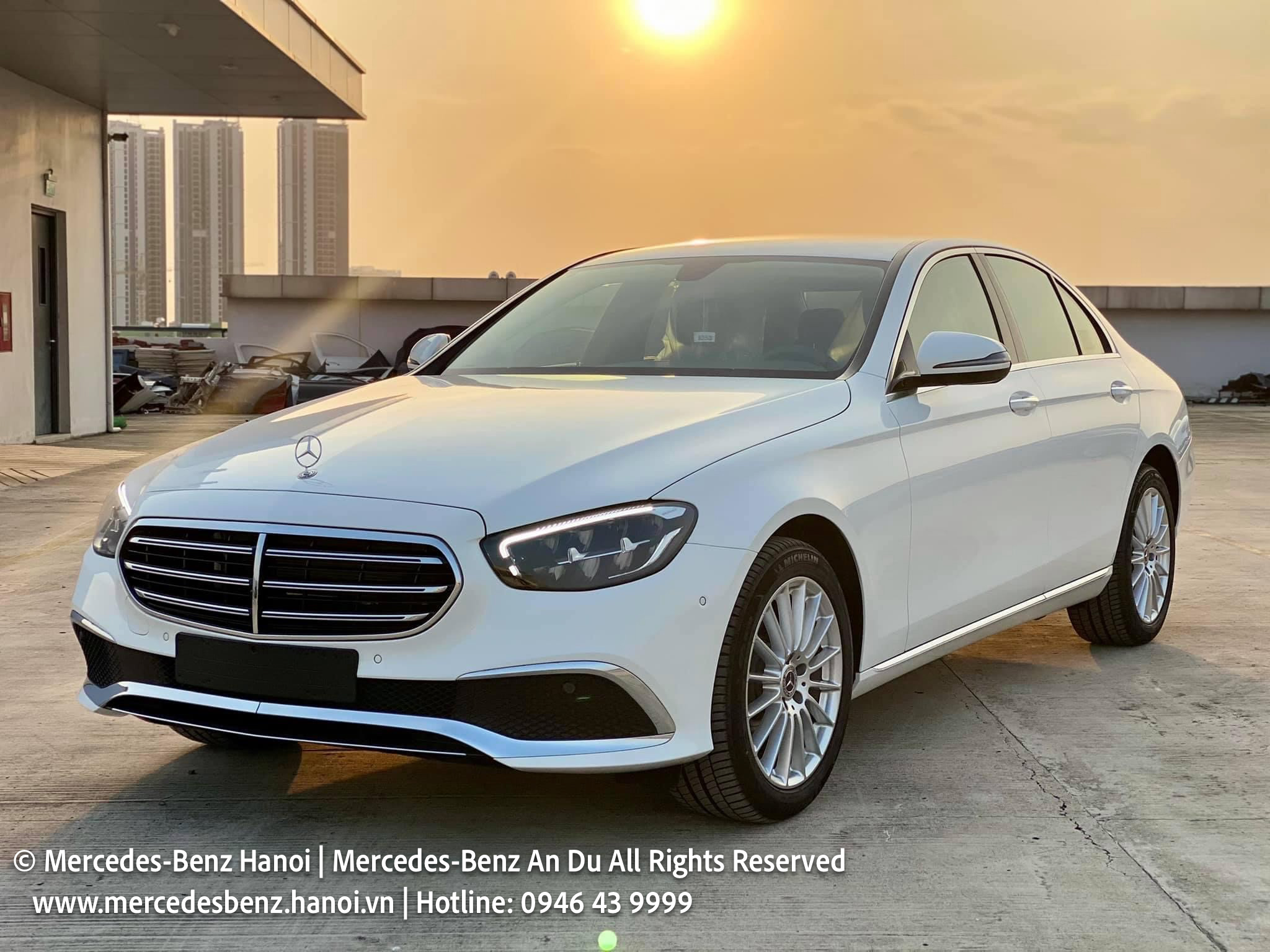 Mercedes Benz E200 Chính Hãng Tại Mercedes Benz Hanoi