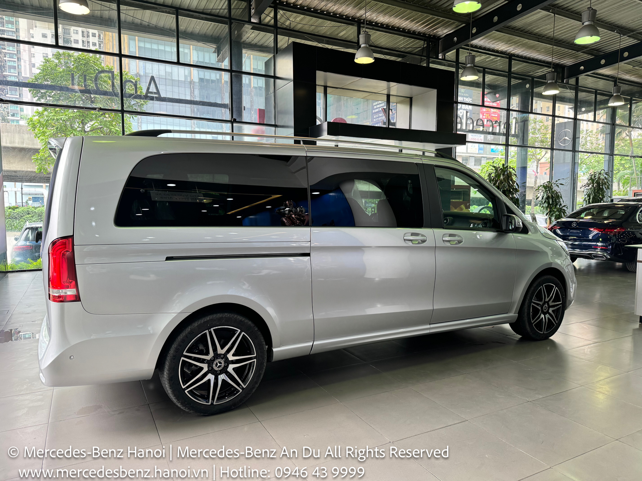 Mercedes Benz v250 amg Chính Hãng Tại Mercedes Benz Hanoi
