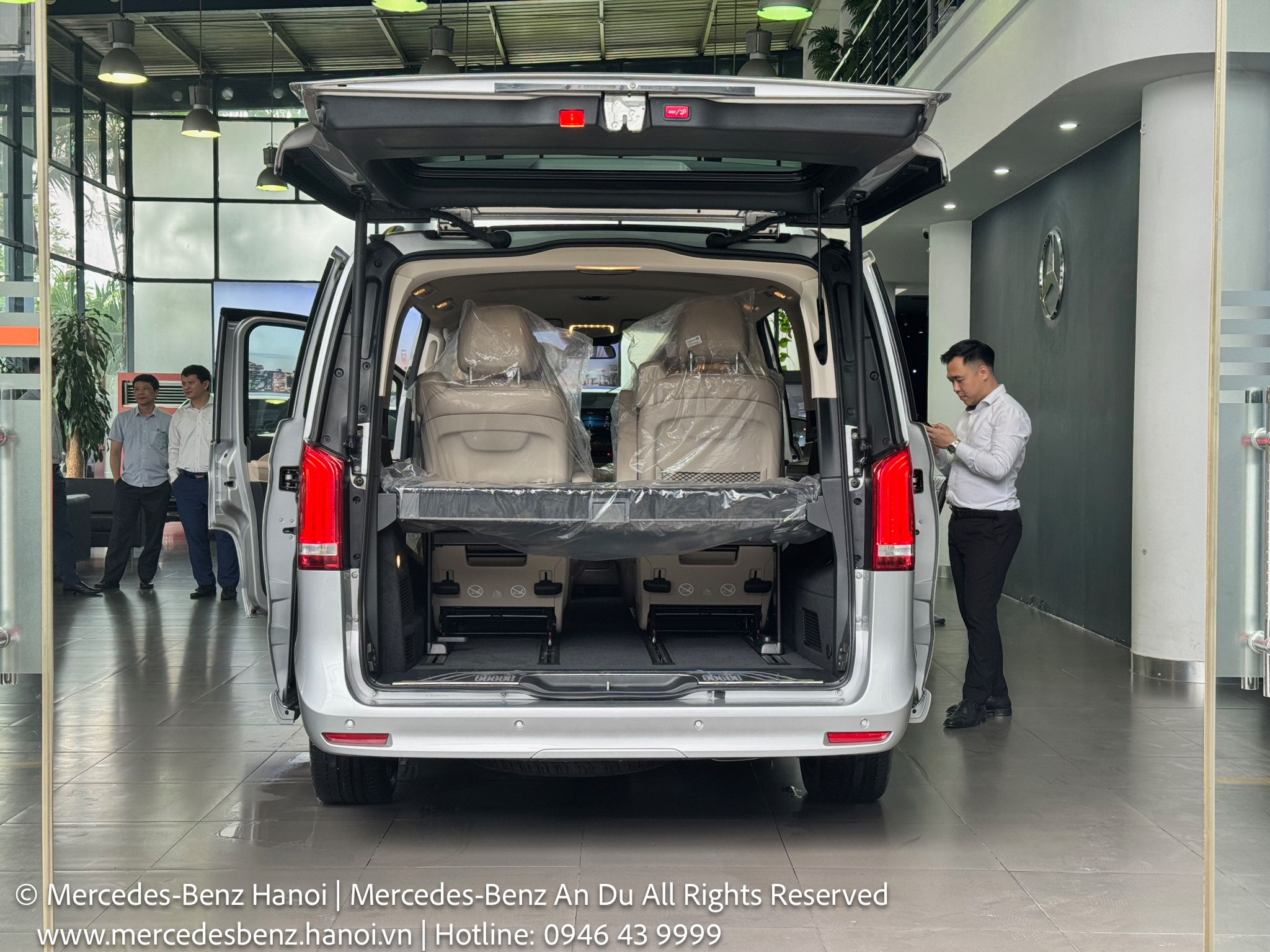 Mercedes Benz v250 amg Chính Hãng Tại Mercedes Benz Hanoi