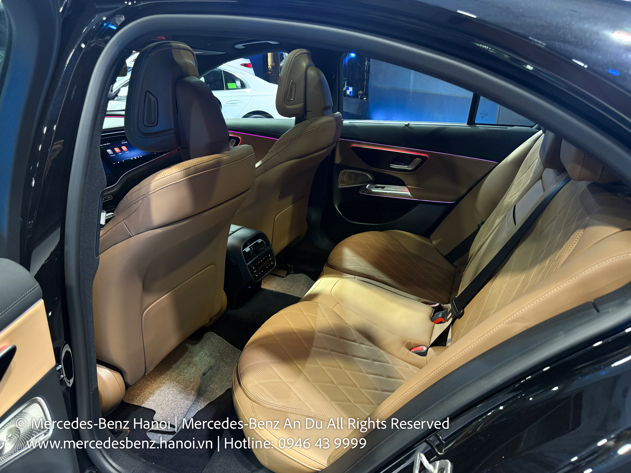 Mercedes Benz e 300 Chính Hãng Tại Mercedes Benz Hanoi