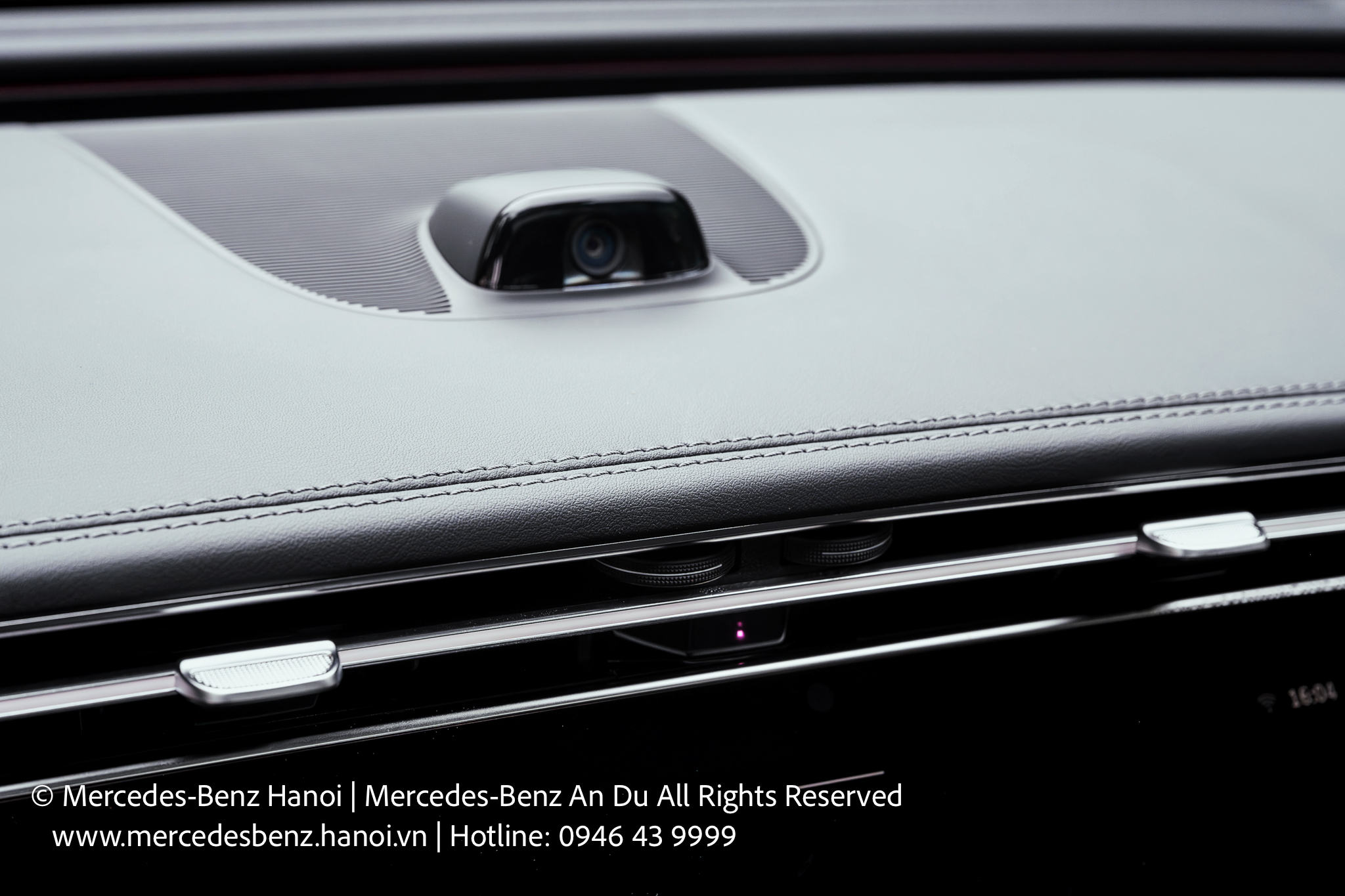 Mercedes Benz e 300 Chính Hãng Tại Mercedes Benz Hanoi